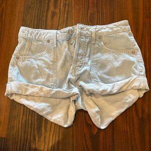 Free People Beginners Luck Jean shorts size 25